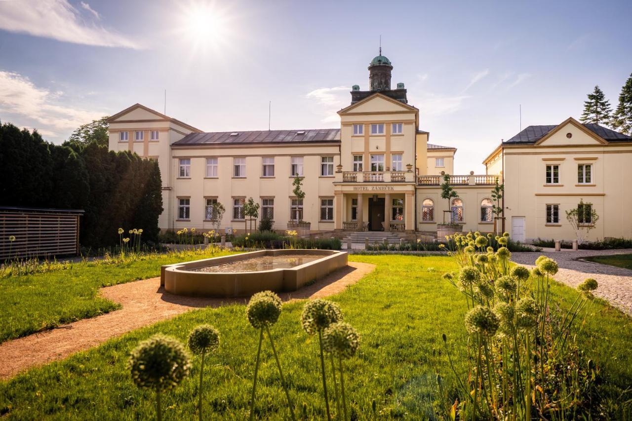 Hotel Zamecek Poděbrady Екстериор снимка